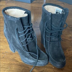 FRYE Parker Black Suede Ankle Boots 6.5